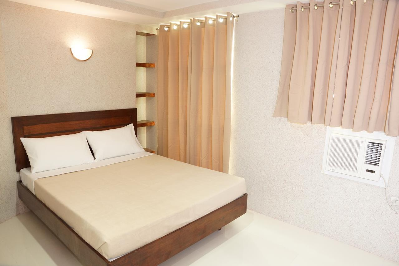 Hotel Rodolfo Tacloban Buitenkant foto