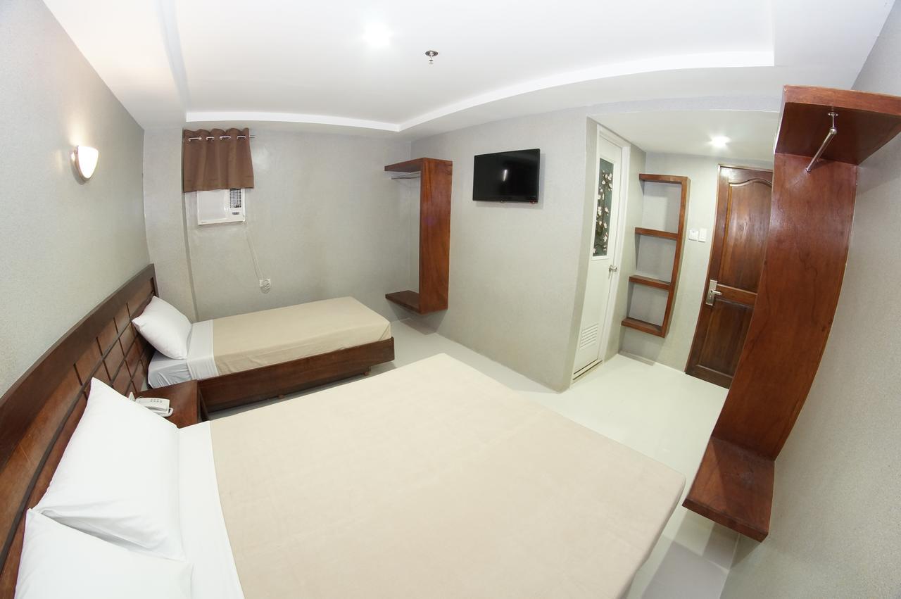 Hotel Rodolfo Tacloban Buitenkant foto
